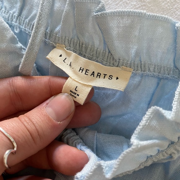 light blue tie strap crop top - Picture 2 of 2